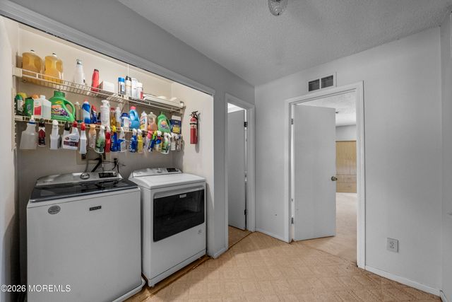 99 Woodmere Drive 705, Parlin, NJ 08859