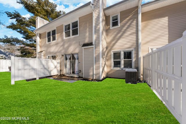 99 Woodmere Drive 705, Parlin, NJ 08859