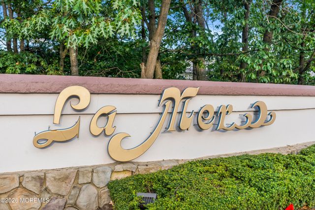 99 Woodmere Drive 705, Parlin, NJ 08859