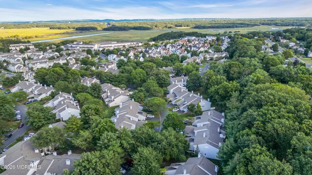 99 Woodmere Drive 705, Sayreville, NJ 08859