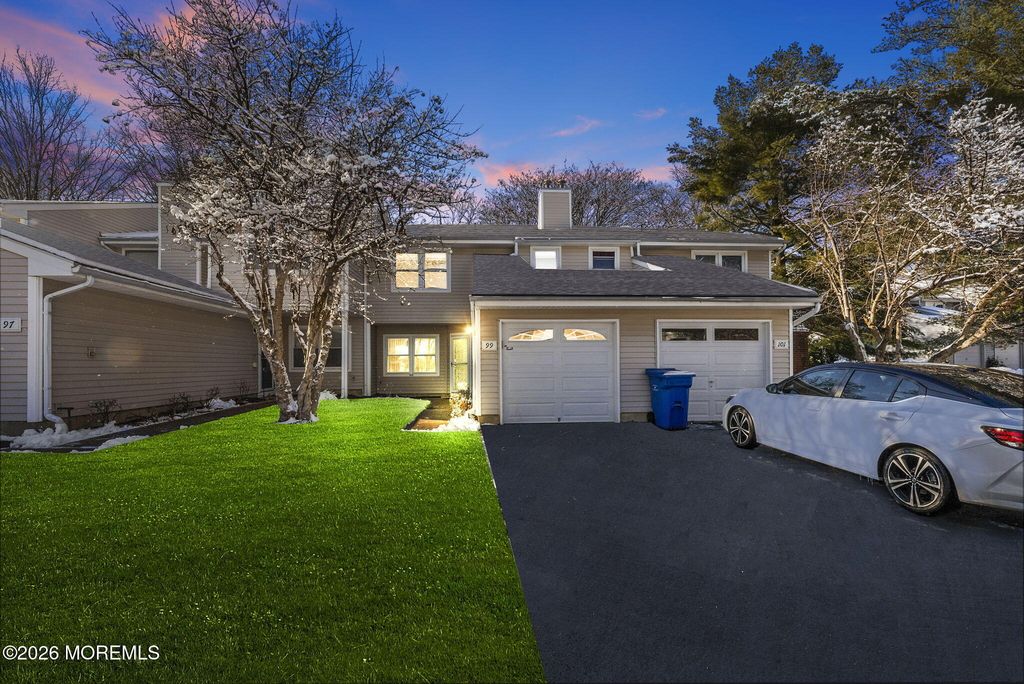 99 Woodmere Drive 705, Parlin, NJ 08859