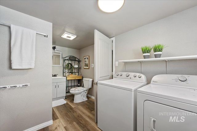 516 N 5th Ave, Twin Falls, ID 83301