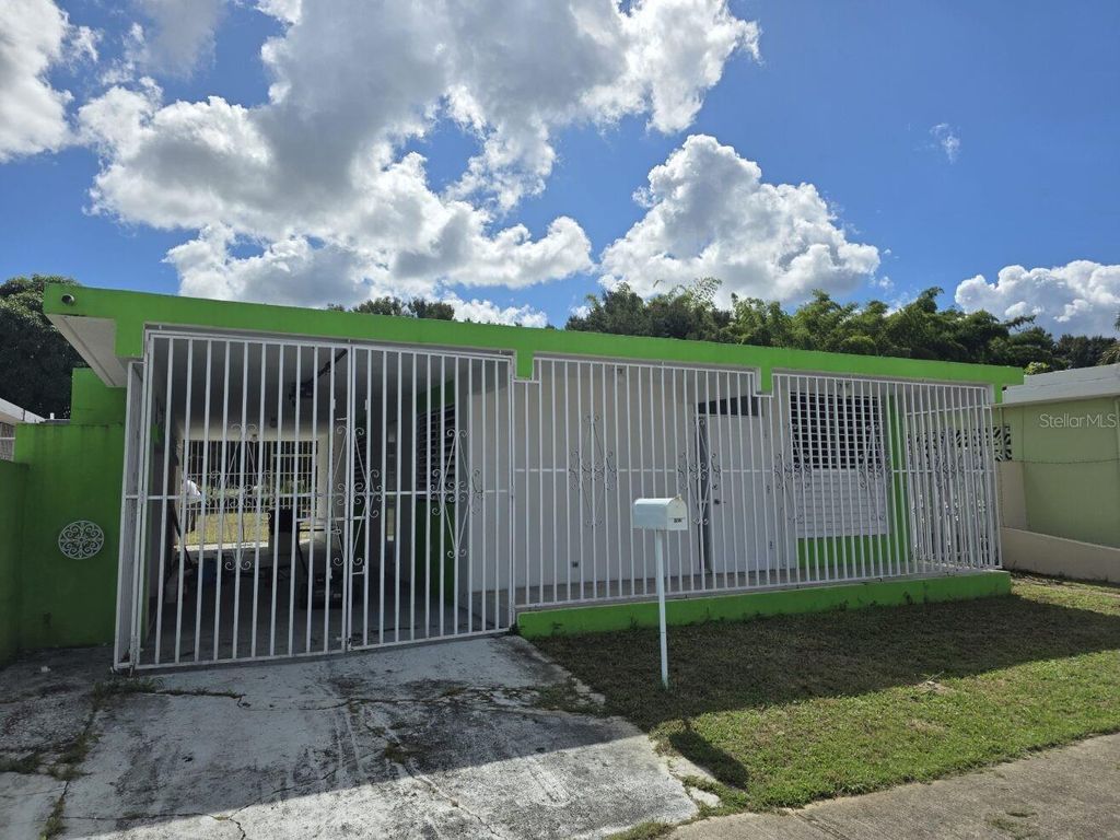 FQ22 POLARIS, Bayamon, PR 00961