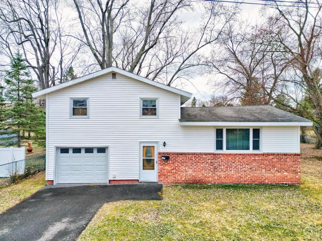 17 Bogardus Ave, Catskill, NY 12414