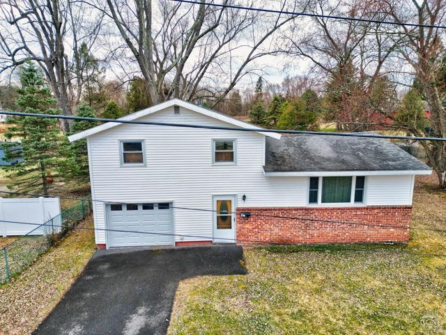 17 Bogardus Ave, Catskill, NY 12414