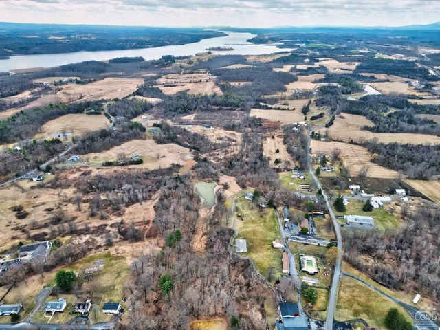 17 Bogardus Ave, Catskill, NY 12414