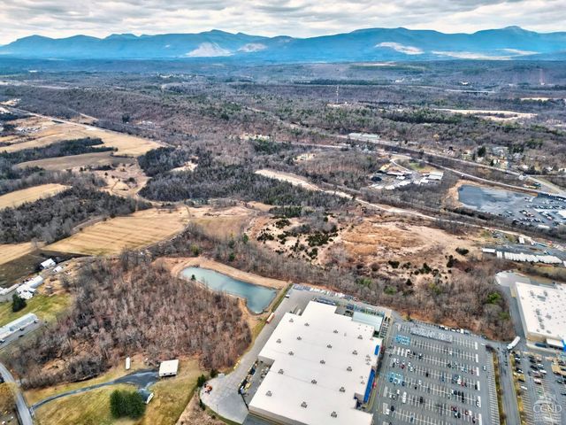 17 Bogardus Ave, Catskill, NY 12414