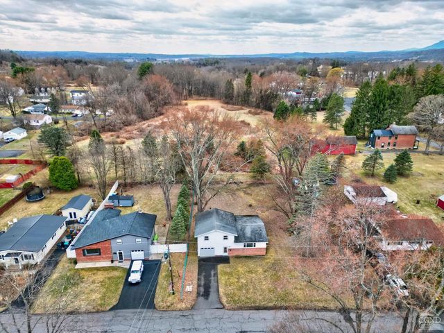 17 Bogardus Ave, Catskill, NY 12414