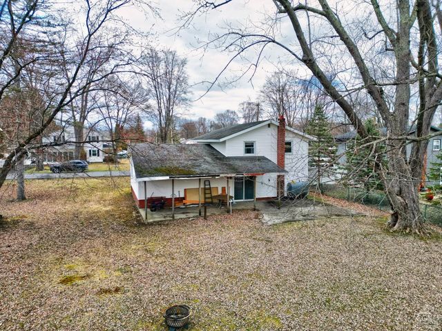 17 Bogardus Ave, Catskill, NY 12414