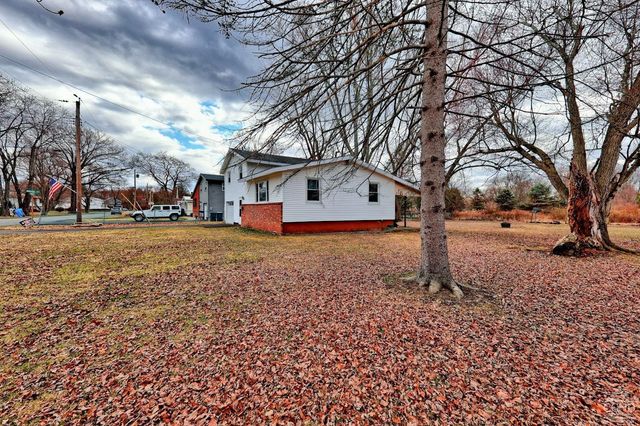 17 Bogardus Ave, Catskill, NY 12414