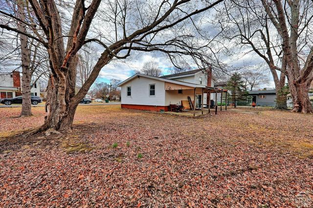 17 Bogardus Ave, Catskill, NY 12414