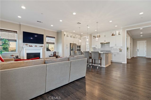 18619 Cedar Crest Drive, Canyon Country, CA 91387