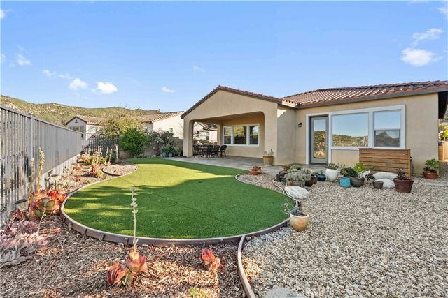 18619 Cedar Crest Drive, Canyon Country, CA 91387