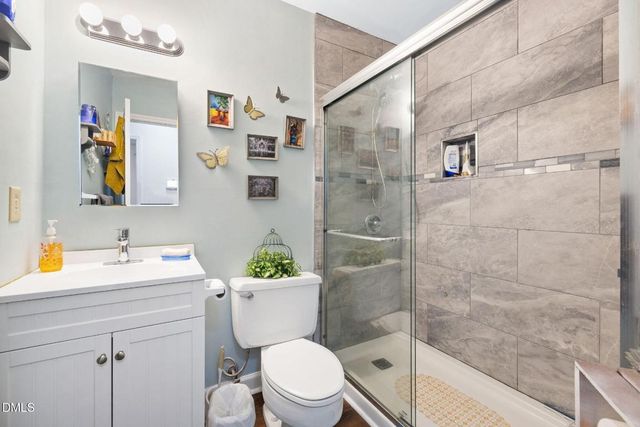 825 Parkwood Street, Burlington, NC 27215