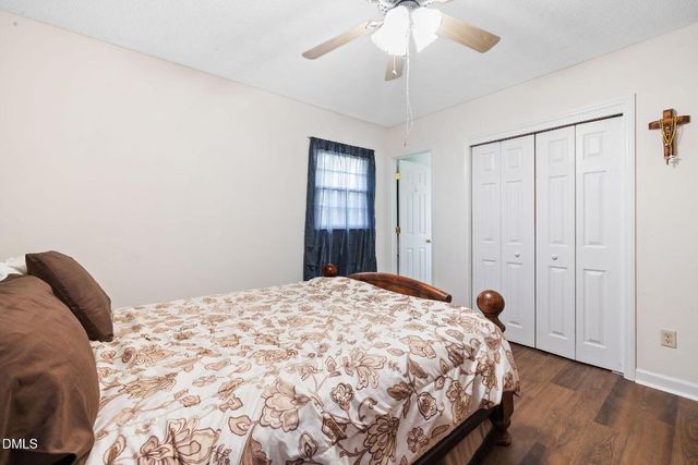 825 Parkwood Street, Burlington, NC 27215