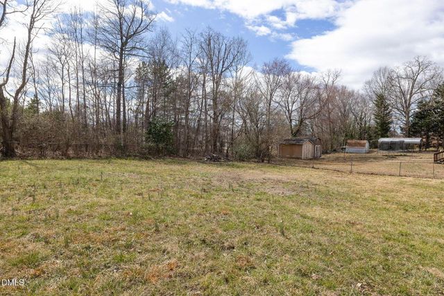 825 Parkwood Street, Burlington, NC 27215