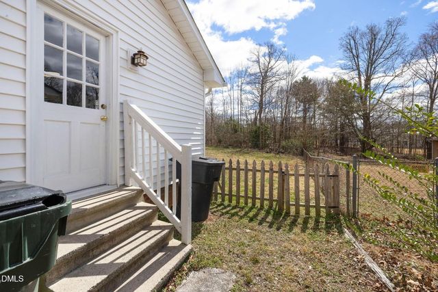 825 Parkwood Street, Burlington, NC 27215