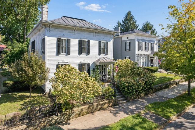 141 E Wheeling Street, Lancaster, OH 43130