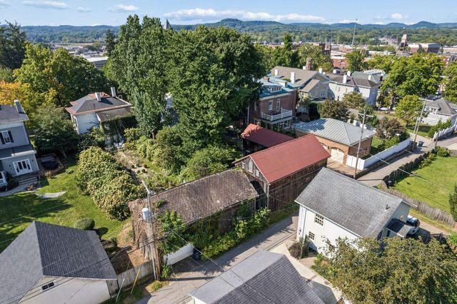 141 E Wheeling Street, Lancaster, OH 43130