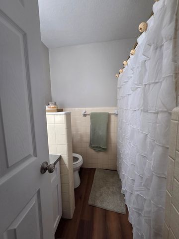 120 Cynthia Dr, Kerrville, TX 78028