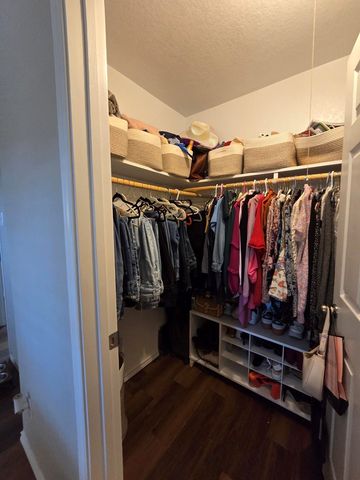 120 Cynthia Dr, Kerrville, TX 78028