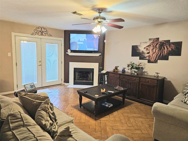 7811 Summer Place Drive, Humble, TX 77338