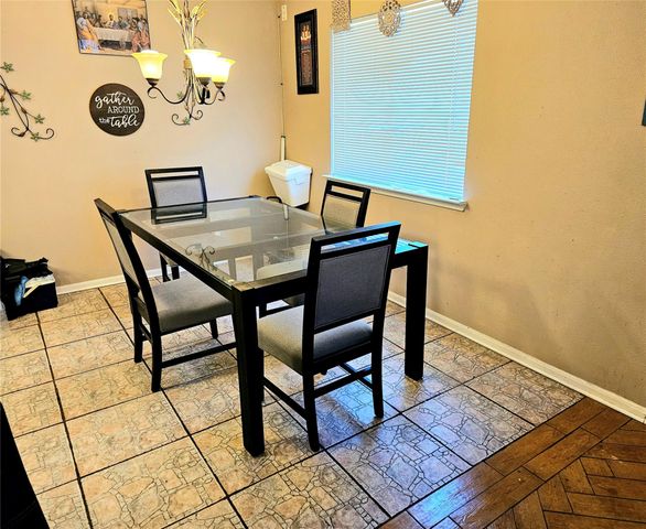 7811 Summer Place Drive, Humble, TX 77338