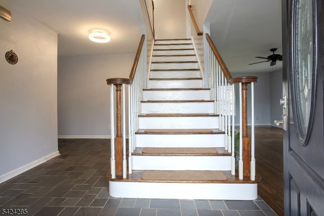 28 Weldon Rd, Jefferson Twp., NJ 07849