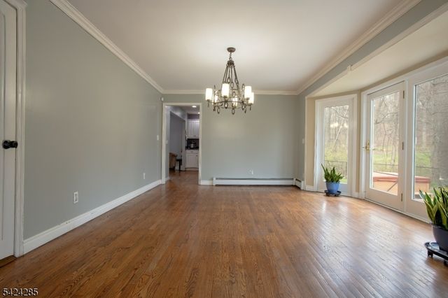 28 Weldon Rd, Jefferson Twp., NJ 07849