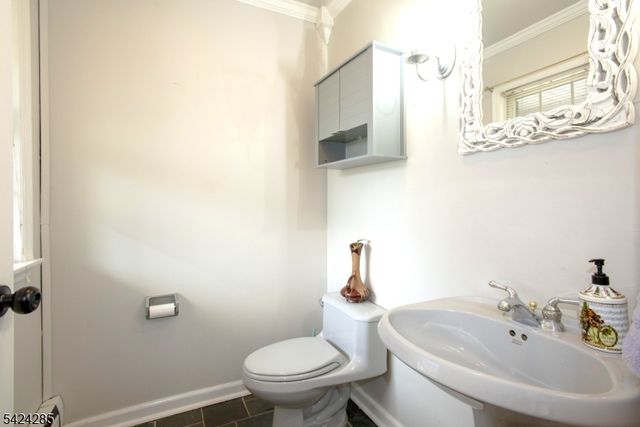 28 Weldon Rd, Jefferson Twp., NJ 07849