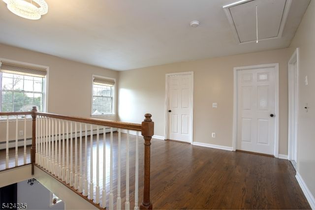 28 Weldon Rd, Jefferson Twp., NJ 07849