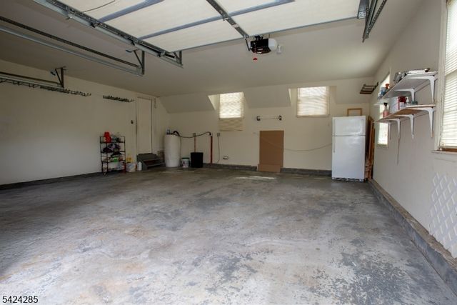 28 Weldon Rd, Jefferson Twp., NJ 07849