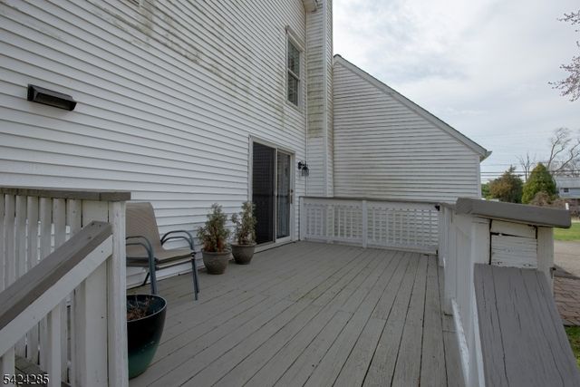 28 Weldon Rd, Jefferson Twp., NJ 07849