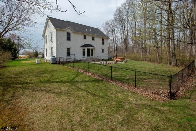 28 Weldon Rd, Jefferson Twp., NJ 07849