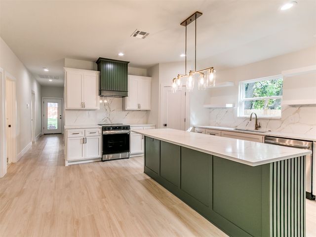1323 N Toledo Avenue, Tulsa, OK 74115