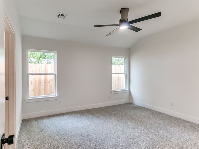 1323 N Toledo Avenue, Tulsa, OK 74115