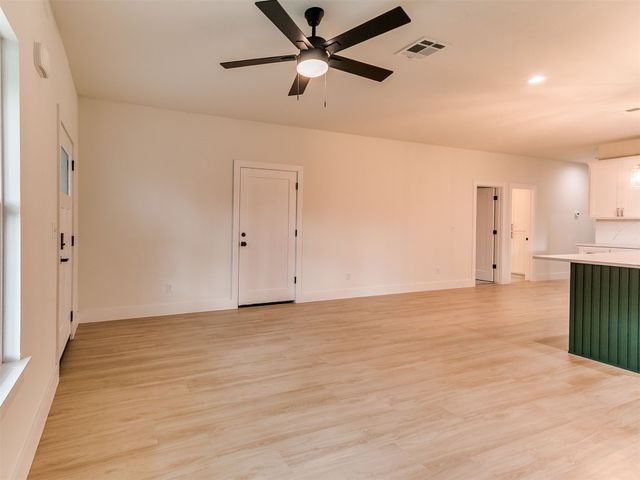 1323 N Toledo Avenue, Tulsa, OK 74115