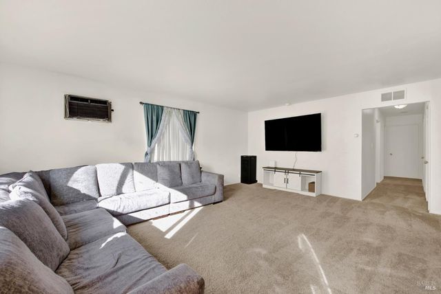 606 E Tennessee St, Fairfield, CA 94533