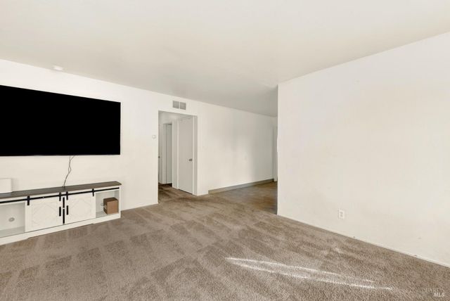 606 E Tennessee St, Fairfield, CA 94533