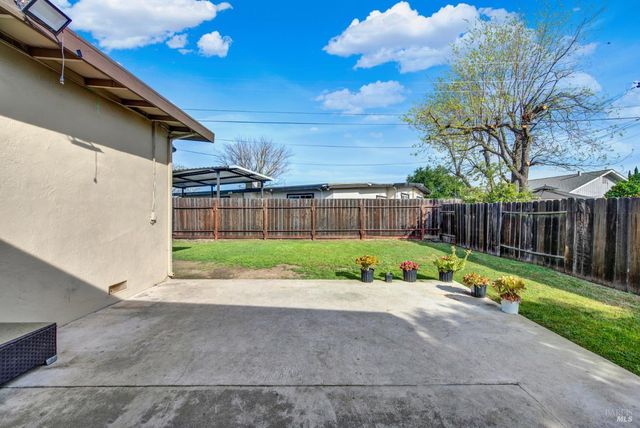 606 E Tennessee St, Fairfield, CA 94533