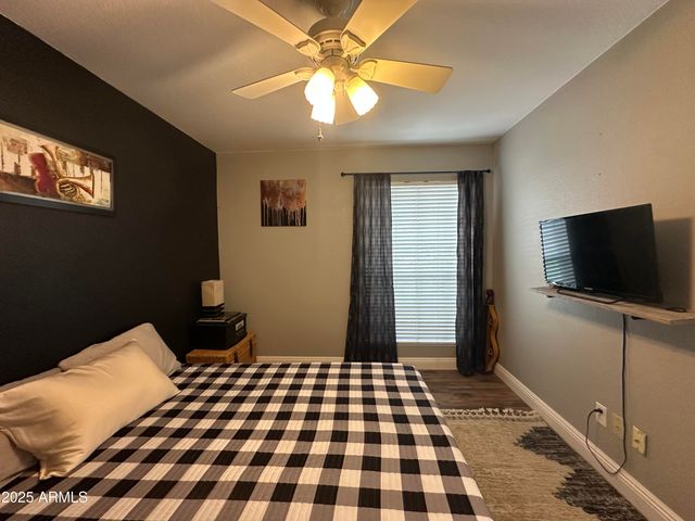 7217 W PARADISE Drive, Peoria, AZ 85345