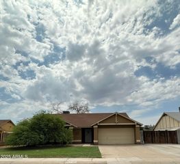 7217 W PARADISE Drive, Peoria, AZ 85345