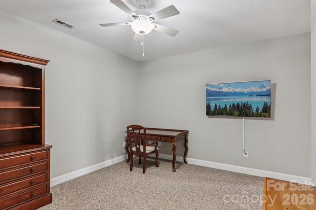 475 S Church Street E, Hendersonville, NC 28792