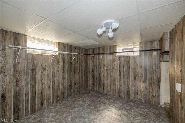 2717 Tuxedo Avenue, Parma, OH 44134