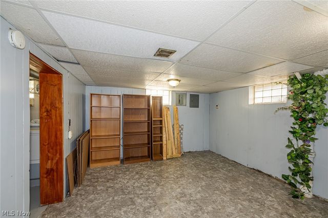 2717 Tuxedo Avenue, Parma, OH 44134