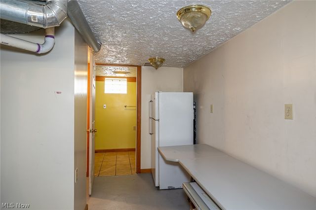 2717 Tuxedo Avenue, Parma, OH 44134