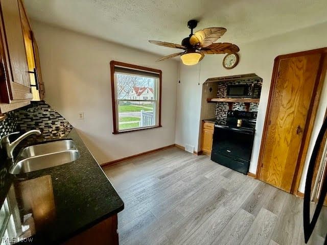 2717 Tuxedo Avenue, Parma, OH 44134