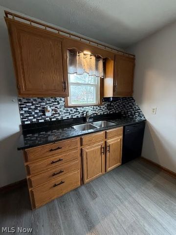 2717 Tuxedo Avenue, Parma, OH 44134