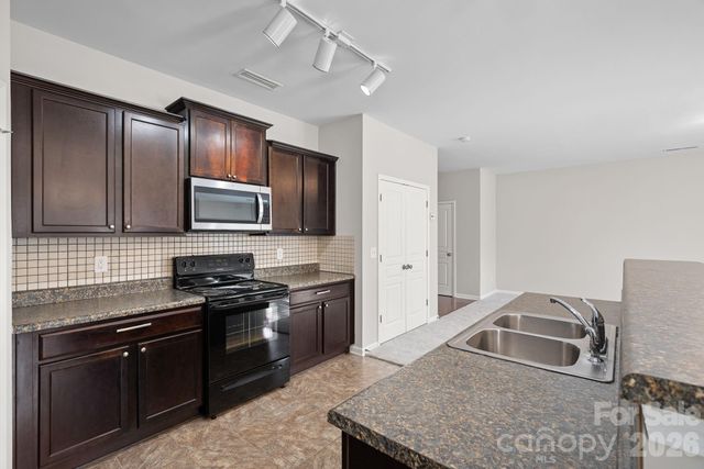 14227 Drake Watch Lane, Charlotte, NC 28262