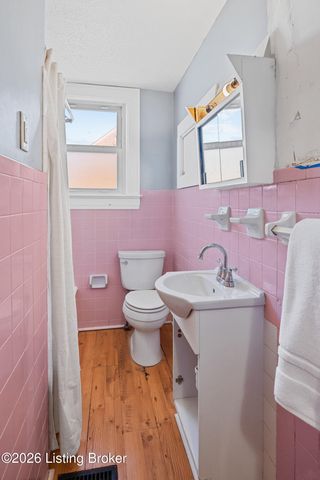 3235 Taylor Blvd, Louisville, KY 40215